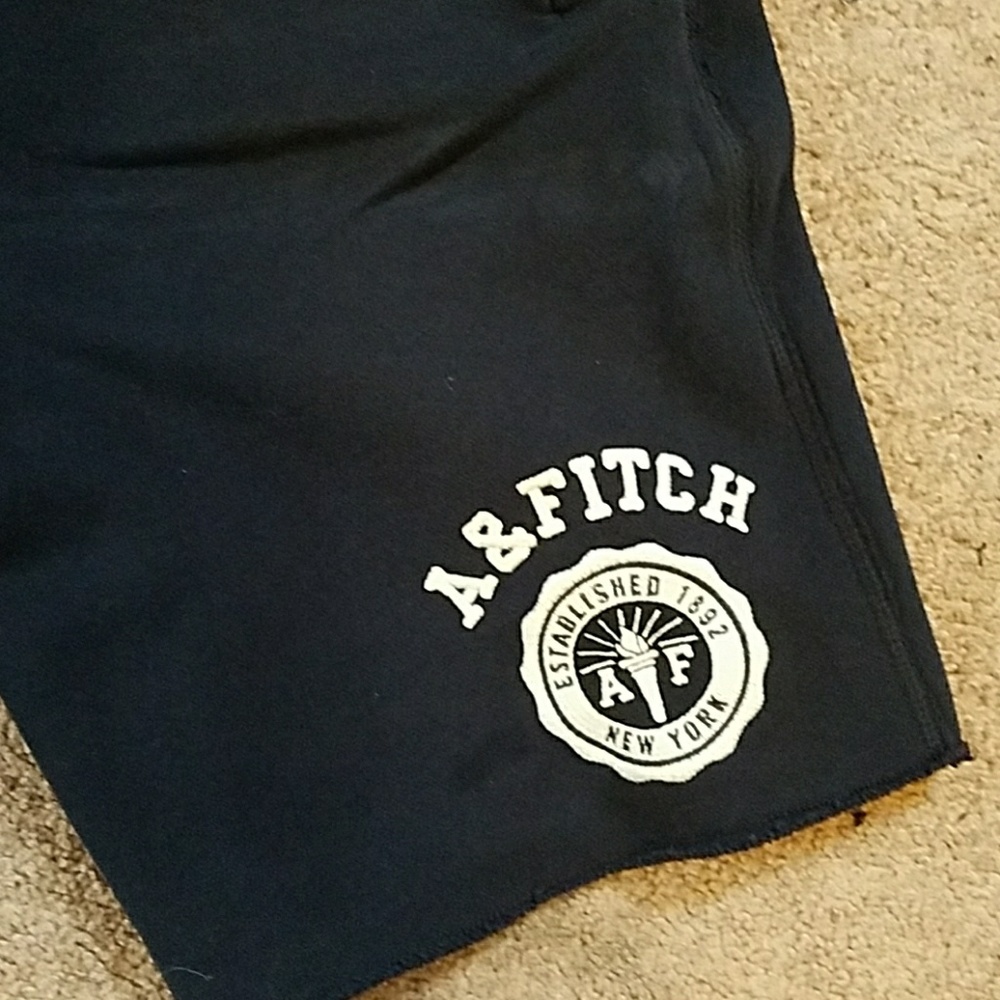 A&F shorts - Picture 2 of 3